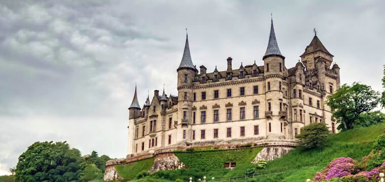 Dunrobin Castle Scotland - Gothic castle