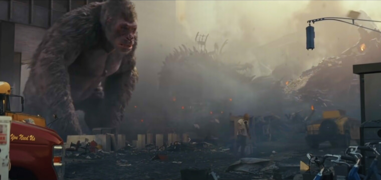 Rampage (2018) - the giant George gorilla preparing to attack